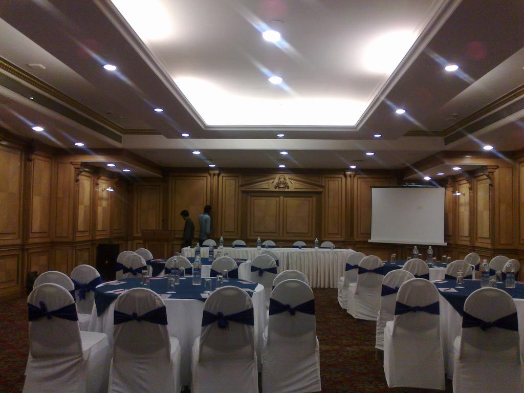 Holiday Regency Moradabad Eksteriør billede